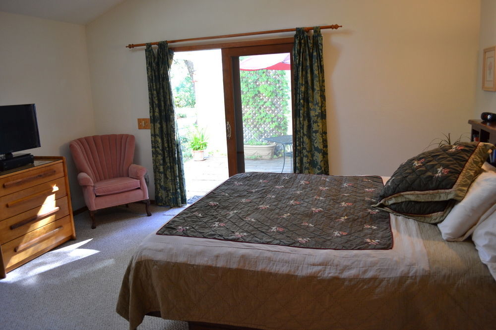 Backyard Garden Oasis Bed & Breakfast Middletown Luaran gambar