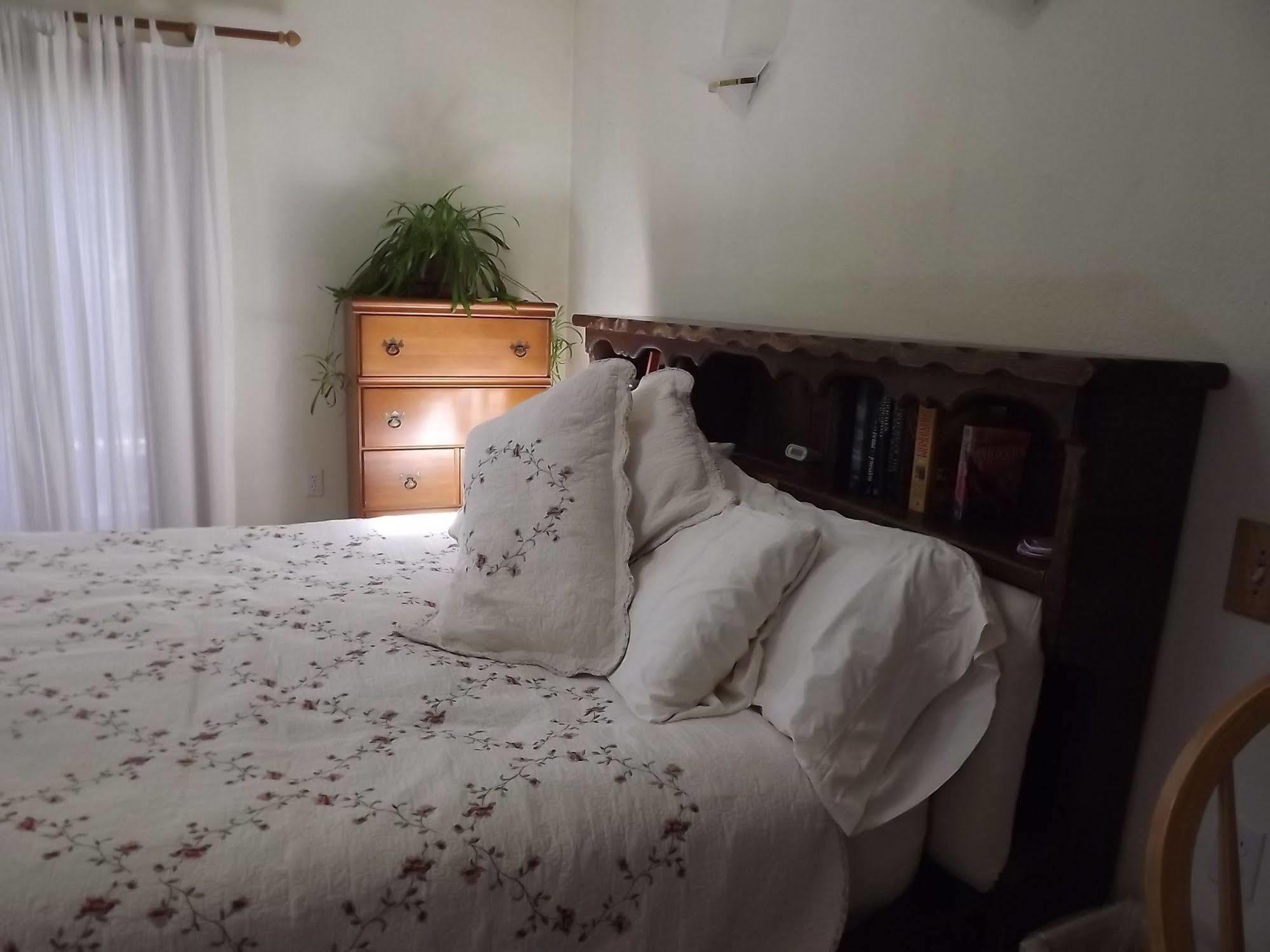 Backyard Garden Oasis Bed & Breakfast Middletown Luaran gambar
